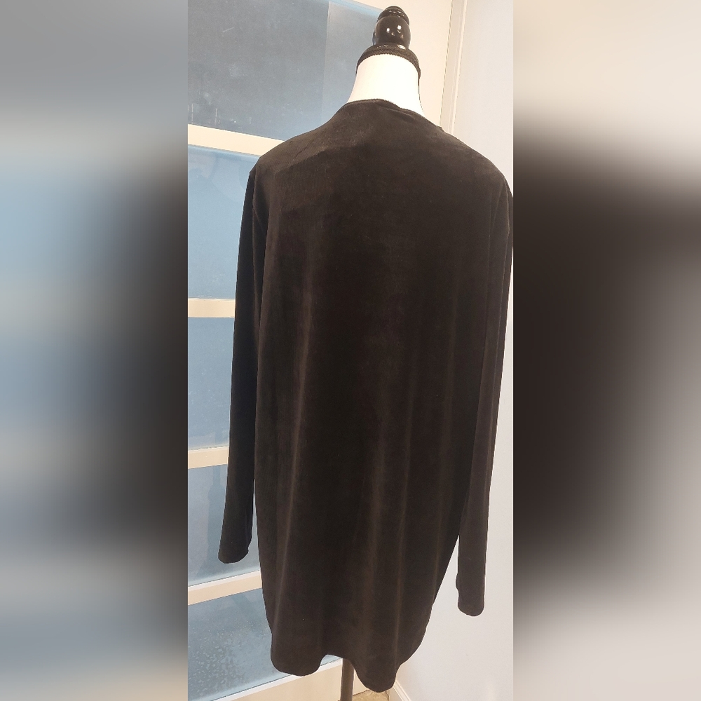 Chic Black Long Sleeve Blouse - Picture 5 of 8